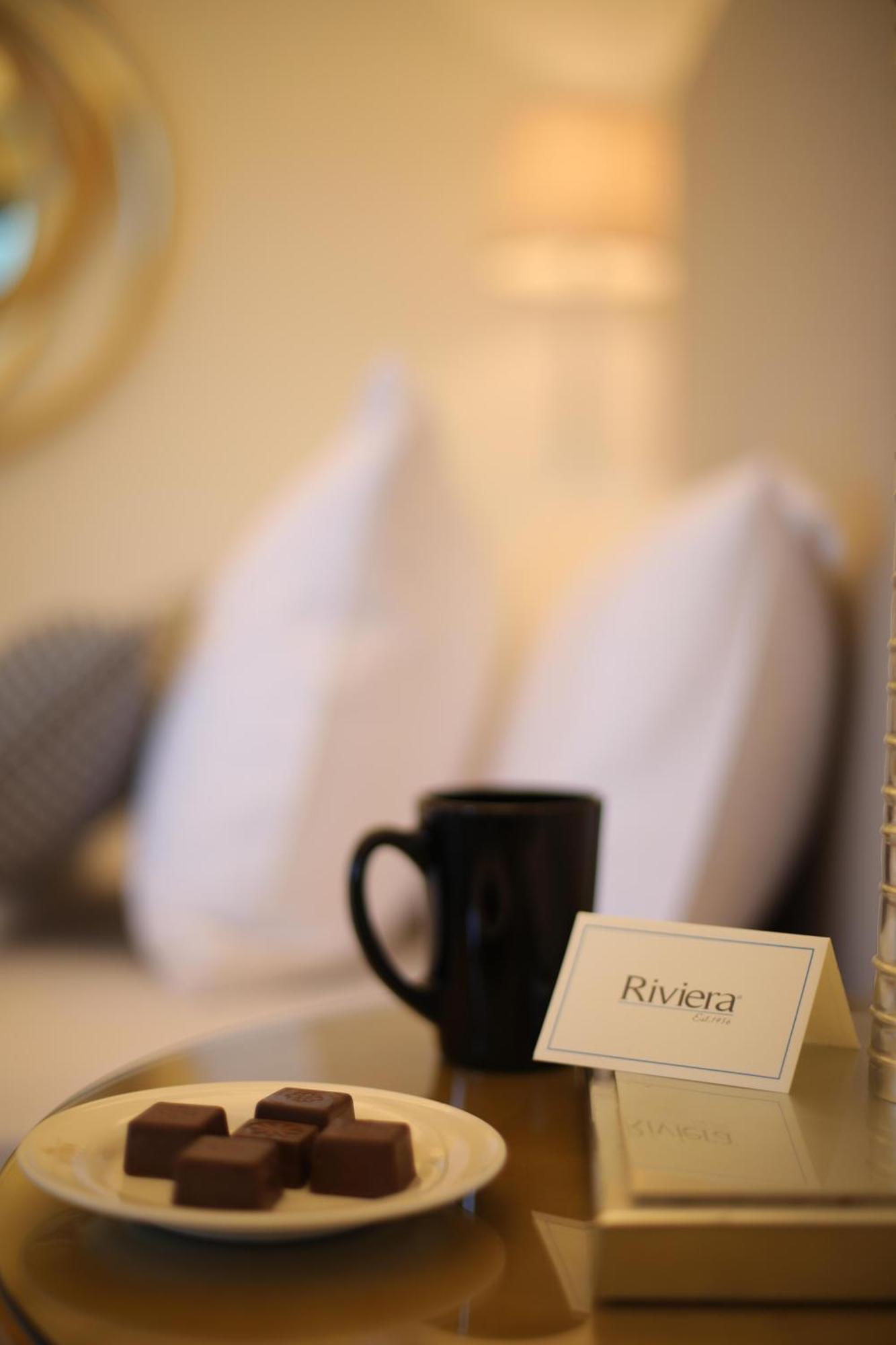 Riviera And Lounge, Hotel