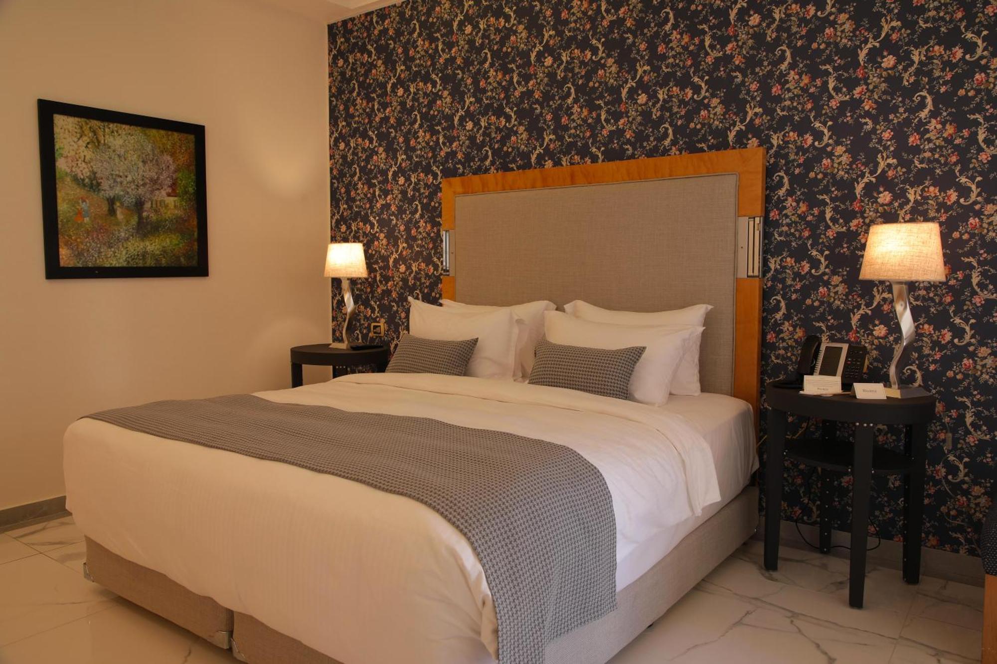 Hotel Riviera And Lounge, Beirut