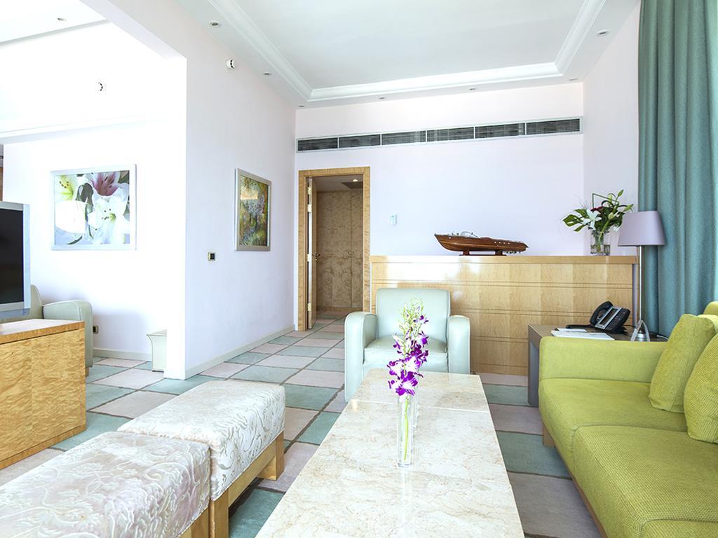 Riviera And Lounge, Beirut