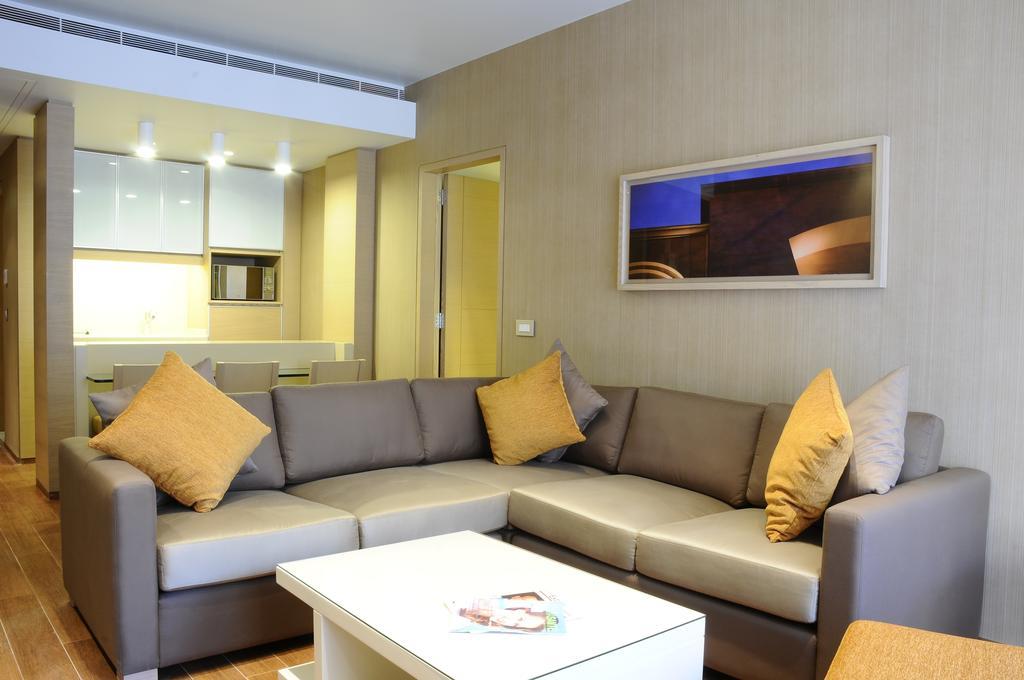 Hotel Riviera And Lounge,
