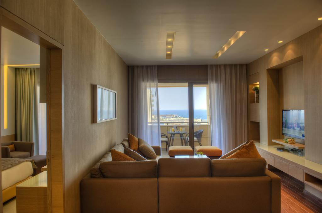 Riviera And Lounge, Beirut